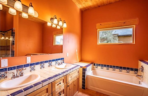 Taos House | 167 m² House ∙ 2 bedrooms ∙ 2 guests