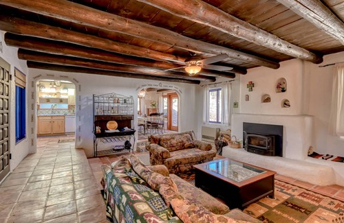 Taos House | 169 m² House ∙ 3 bedrooms ∙ 7 guests