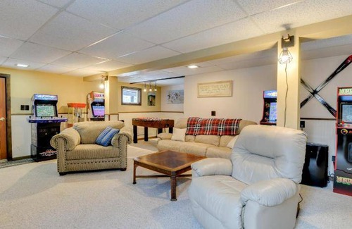 Montgomery Center House | 172 m² House ∙ 4 bedrooms ∙ 8 guests