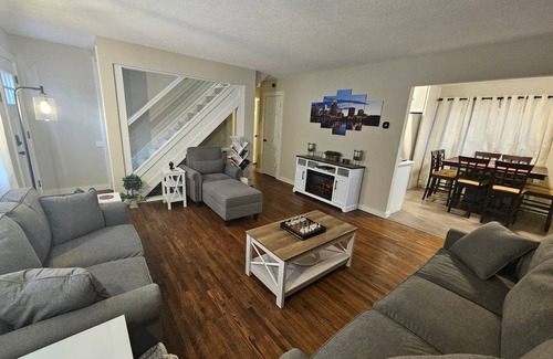 Richfield House | 177 m² House ∙ 4 bedrooms ∙ 8 guests
