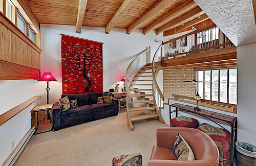 Taos Ski Valley Condo | 184 m² Condo ∙ 3 bedrooms ∙ 8 guests