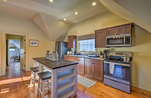 Manchester Center Apartment | 185 m² Apartment ∙ 1 bedroom ∙ 5 guests
