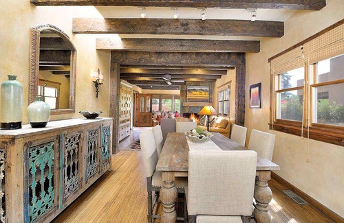 South Capitol House | 186 m² House ∙ 5 bedrooms ∙ 16 guests