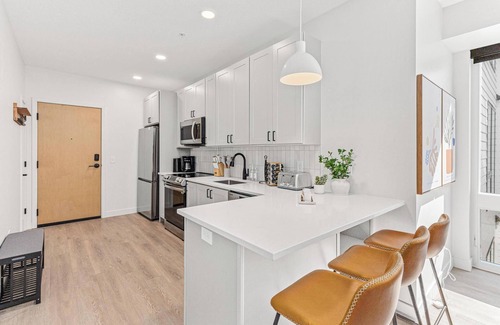 Kingfield Apartment | 1BD King Bed Getaway 10 min From Downtown