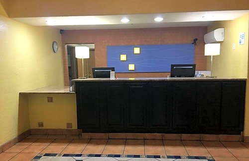 Southside Hotel | 2-Star Hotel ∙ Ramada by Wyndham Santa Fe
