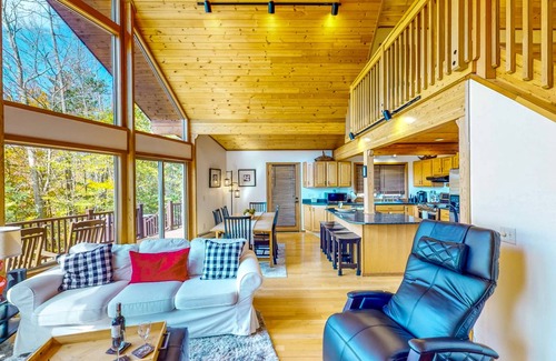 Hinsdale House | 204 m² House ∙ 3 bedrooms ∙ 6 guests