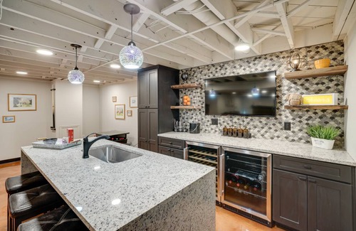 Southwest Minneapolis House | 204 m² House ∙ 4 bedrooms ∙ 10 guests