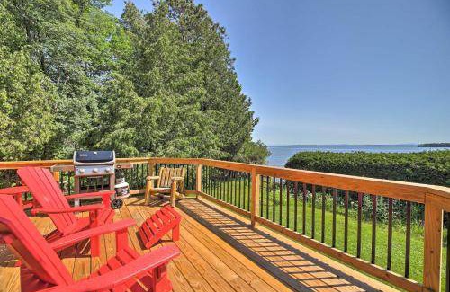 Plattsburgh House | 214 m² House ∙ 3 bedrooms ∙ 7 guests
