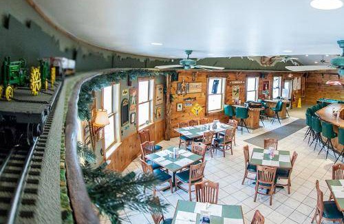 Meacham House | 22 m² Motel ∙ 6 guests