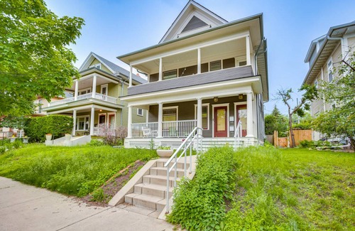 Lowry Hill East Apartment | 222 m² Apartment ∙ 3 bedrooms ∙ 6 guests