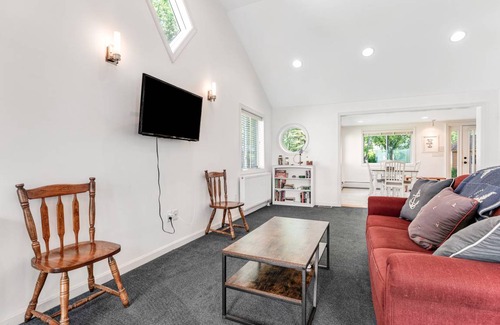 Neshobe Beach House | 223 m² House ∙ 1 bedroom ∙ 2 guests