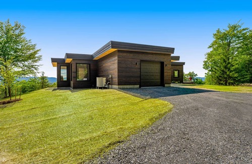 Warren House | 223 m² House ∙ 2 bedrooms ∙ 8 guests