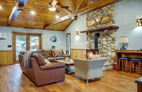 North Creek House | 243 m² House ∙ 4 bedrooms ∙ 9 guests