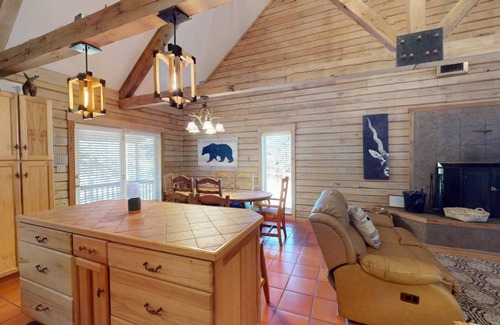 Angel Fire House | 248 m² House ∙ 4 bedrooms ∙ 16 guests