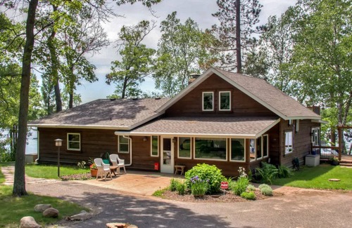 Brainerd House | 278 m² House ∙ 4 bedrooms ∙ 9 guests