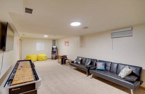 Coloma House | 295 m² House ∙ 4 bedrooms ∙ 21 guests
