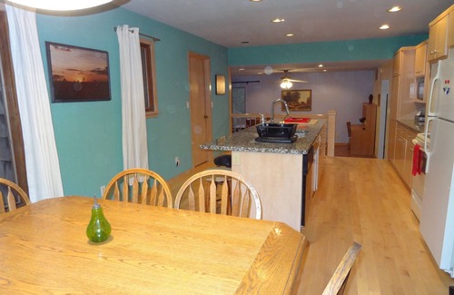 Rochester House | 3 blks to St. Marys 3,800 sq ft CoveredByFaith