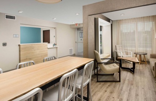 Woodbury Hotel | 300 m² Hotel ∙ 4 guests