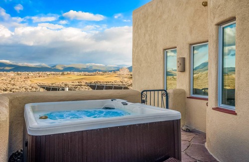 Ranchos De Taos House | 324 m² House ∙ 3 bedrooms ∙ 12 guests