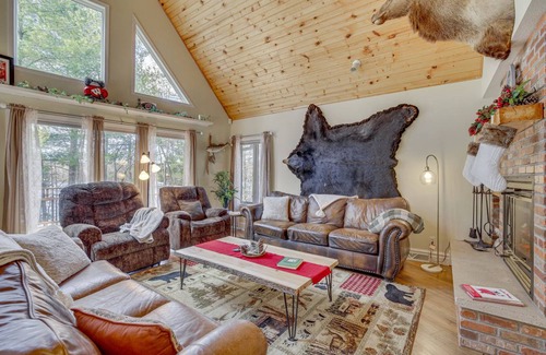 Neillsville House | 325 m² House ∙ 5 bedrooms ∙ 12 guests
