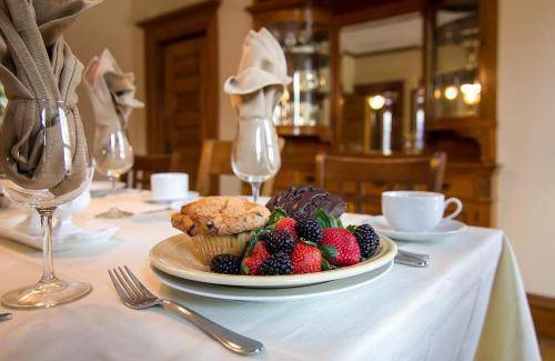 Summit - University Bed & Breakfast | 33 m² Bed and breakfast ∙ 2 bedrooms ∙ 3 guests