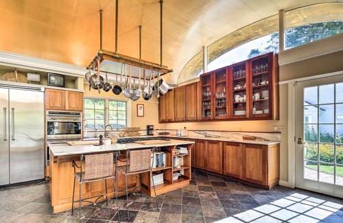 Brookfield House | 346 m² House ∙ 4 bedrooms ∙ 6 guests