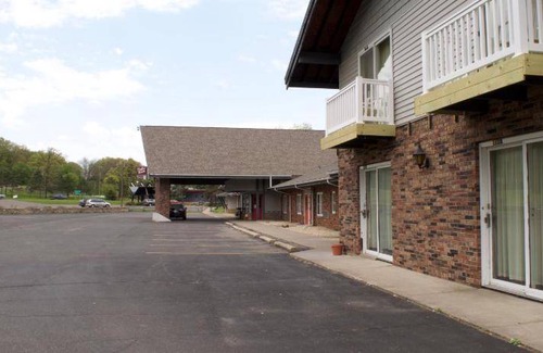 St Croix Falls Hotel | 35 m² Motel ∙ 6 guests