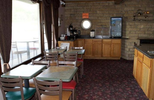 St Croix Falls Hotel | 35 m² Motel ∙ 6 guests