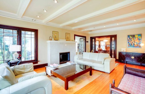 East Isles House | 360 m² House ∙ 4 bedrooms ∙ 10 guests