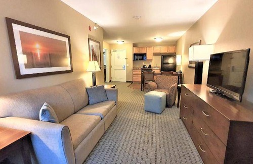 Chisago City Hotel | 37 m² Hotel ∙ 10 guests