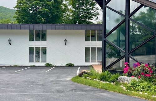Manchester Center House | 37 m² Motel ∙ 4 guests