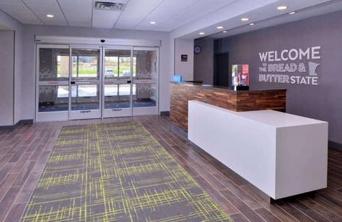 Lakeville Hotel | 38 m² Hotel ∙ 127 guests