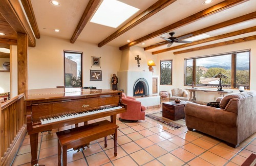 Tesuque Hills House | 392 m² House ∙ 4 bedrooms ∙ 10 guests