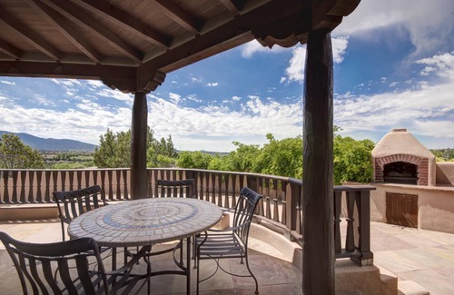 Santa Fe House | 395 m² House ∙ 5 bedrooms ∙ 10 guests