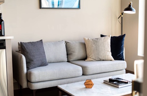 Warehouse District House | 42 m² Loft ∙ 2 guests