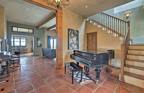 Cerrillos House | 450 m² House ∙ 4 bedrooms ∙ 8 guests