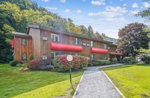 West Bridgewater Hotel | 46 m² Hotel ∙ 2 bedrooms ∙ 8 guests