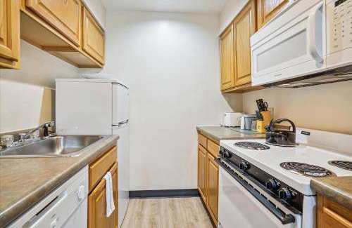 West Bridgewater Hotel | 46 m² Hotel ∙ 2 bedrooms ∙ 8 guests