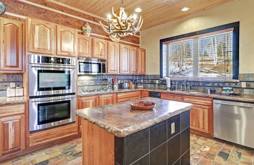 Angel Fire House | 465 m² House ∙ 4 bedrooms ∙ 18 guests