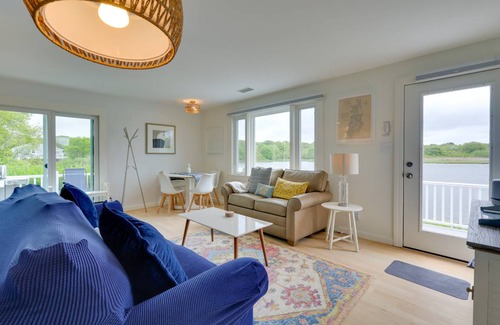 Narragansett Cottage | 52 m² Cabin ∙ 2 bedrooms ∙ 4 guests