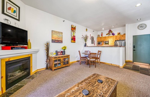 Taos Ski Valley Condo | 57 m² Condo ∙ 1 bedroom ∙ 4 guests