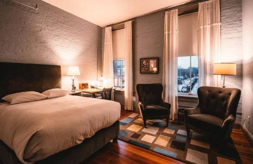 Pittsfield Hotel | 60 m² Hotel ∙ 127 guests