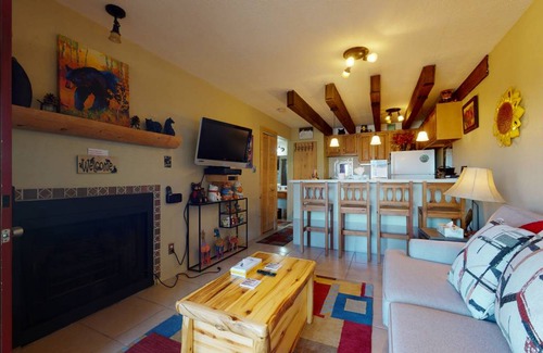 Angel Fire Condo | 61 m² Condo ∙ 1 bedroom ∙ 4 guests
