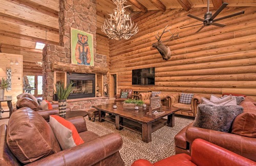 Eagle Nest House | 650 m² House ∙ 5 bedrooms ∙ 44 guests