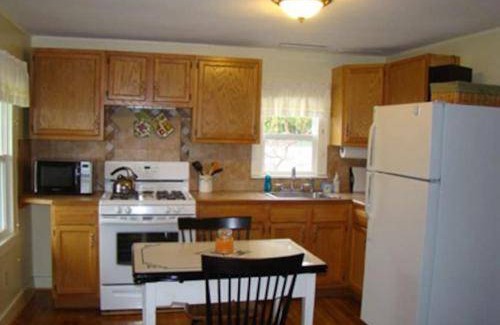Plattsburgh House | 74 m² House ∙ 2 bedrooms ∙ 4 guests