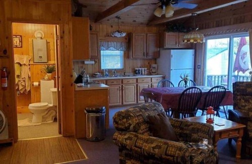 Keeseville House | 74 m² House ∙ 2 bedrooms ∙ 5 guests