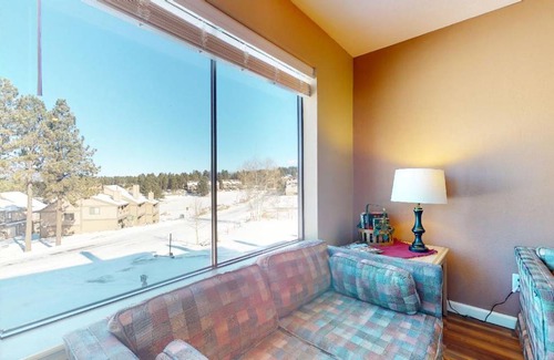Angel Fire Condo | 79 m² Condo ∙ 2 bedrooms ∙ 6 guests