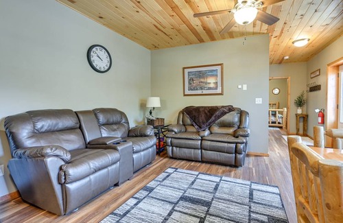 Lake Wissota Cottage | 83 m² Cabin ∙ 2 bedrooms ∙ 6 guests