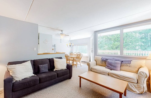 Warren Condo | 84 m² Condo ∙ 2 bedrooms ∙ 6 guests