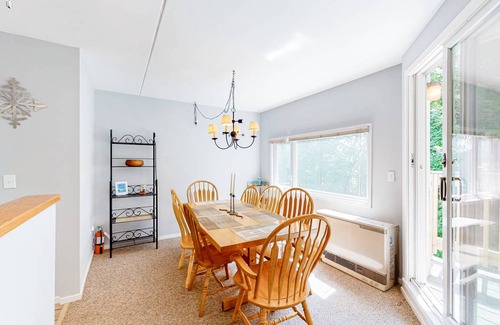 Warren Condo | 84 m² Condo ∙ 2 bedrooms ∙ 6 guests
